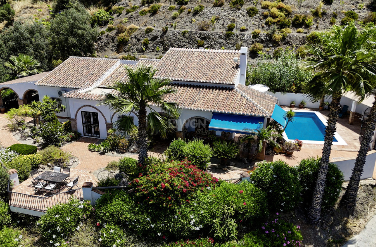 Odsprzedaż - Villa - Alcaucín - Inland