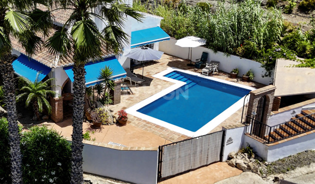 Odsprzedaż - Villa - Alcaucín - Inland