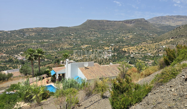 Odsprzedaż - Villa - Alcaucín - Inland