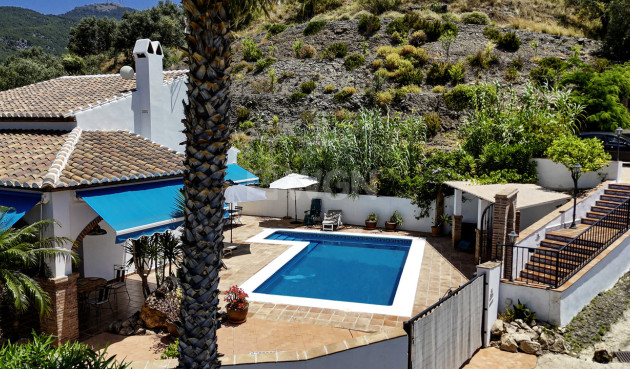 Odsprzedaż - Villa - Alcaucín - Inland