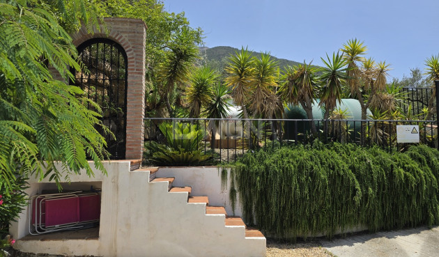 Odsprzedaż - Villa - Alcaucín - Inland