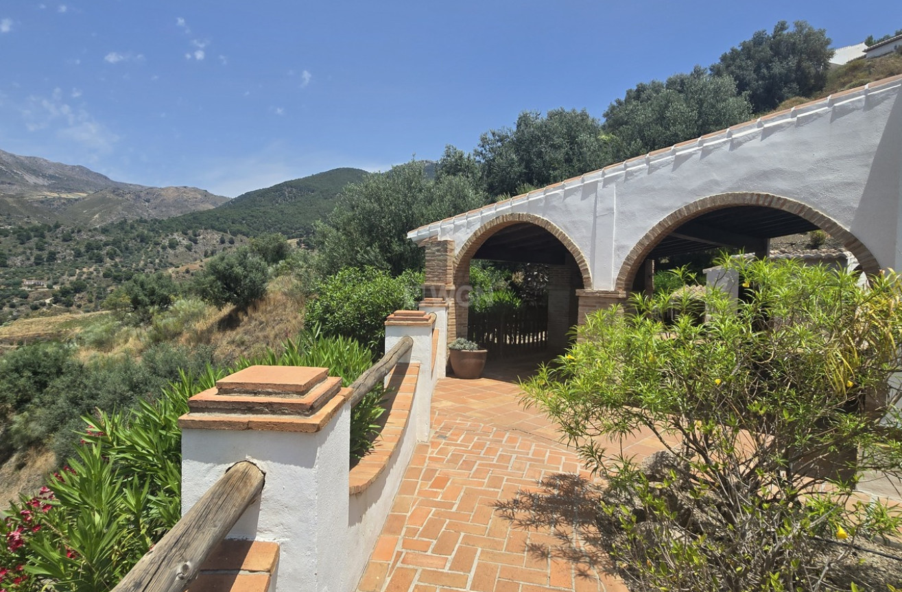 Odsprzedaż - Villa - Alcaucín - Inland