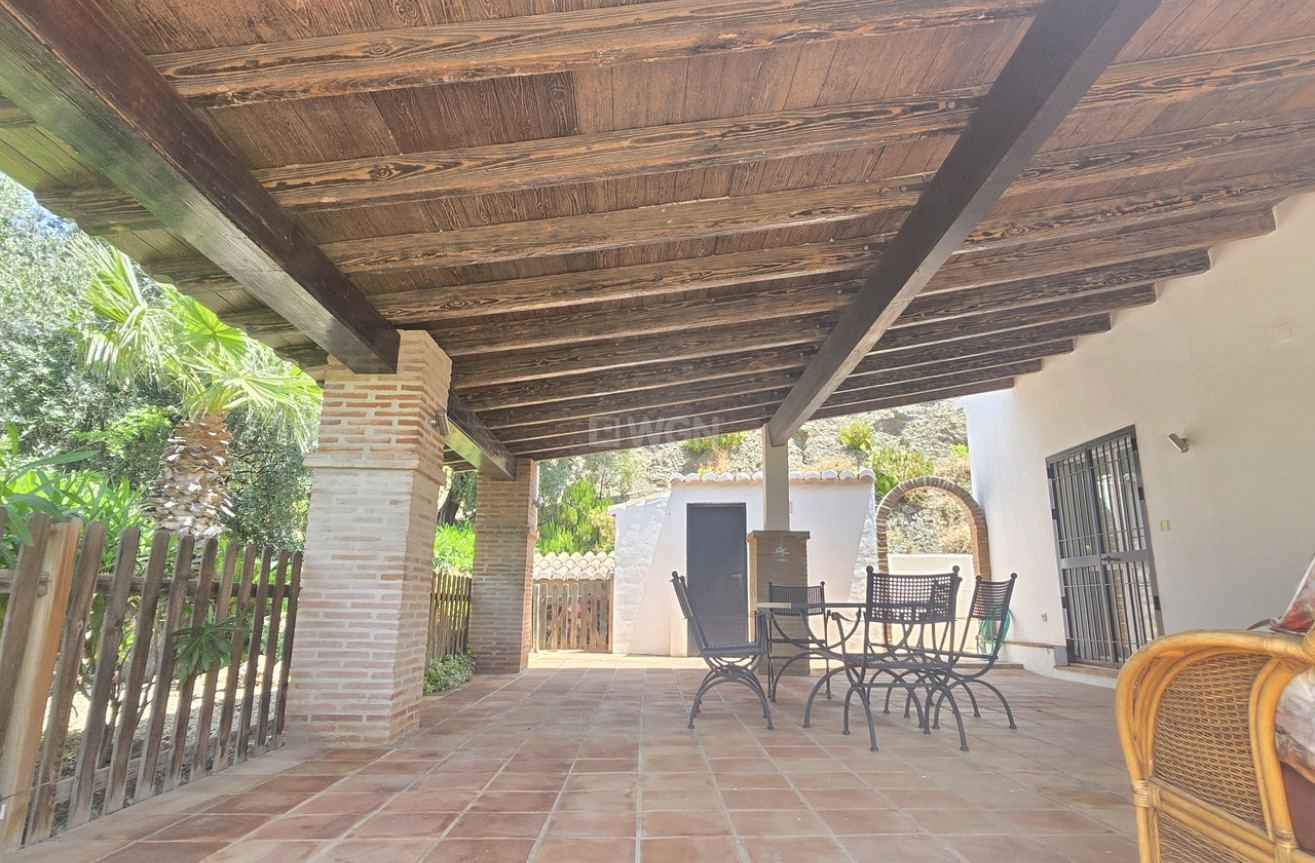 Odsprzedaż - Villa - Alcaucín - Inland