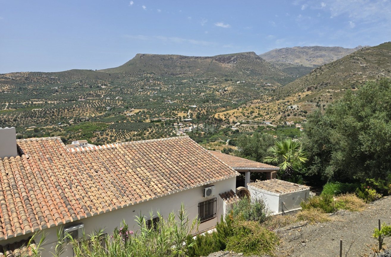 Odsprzedaż - Villa - Alcaucín - Inland