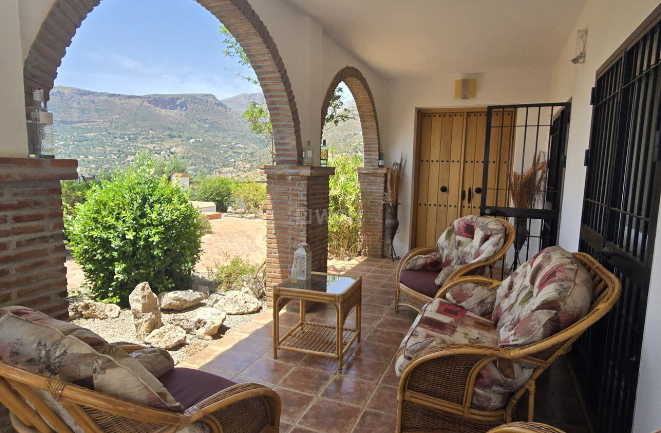 Odsprzedaż - Villa - Alcaucín - Inland