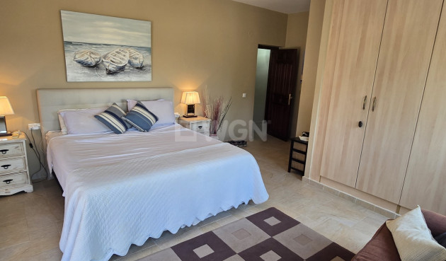 Odsprzedaż - Villa - Alcaucín - Inland