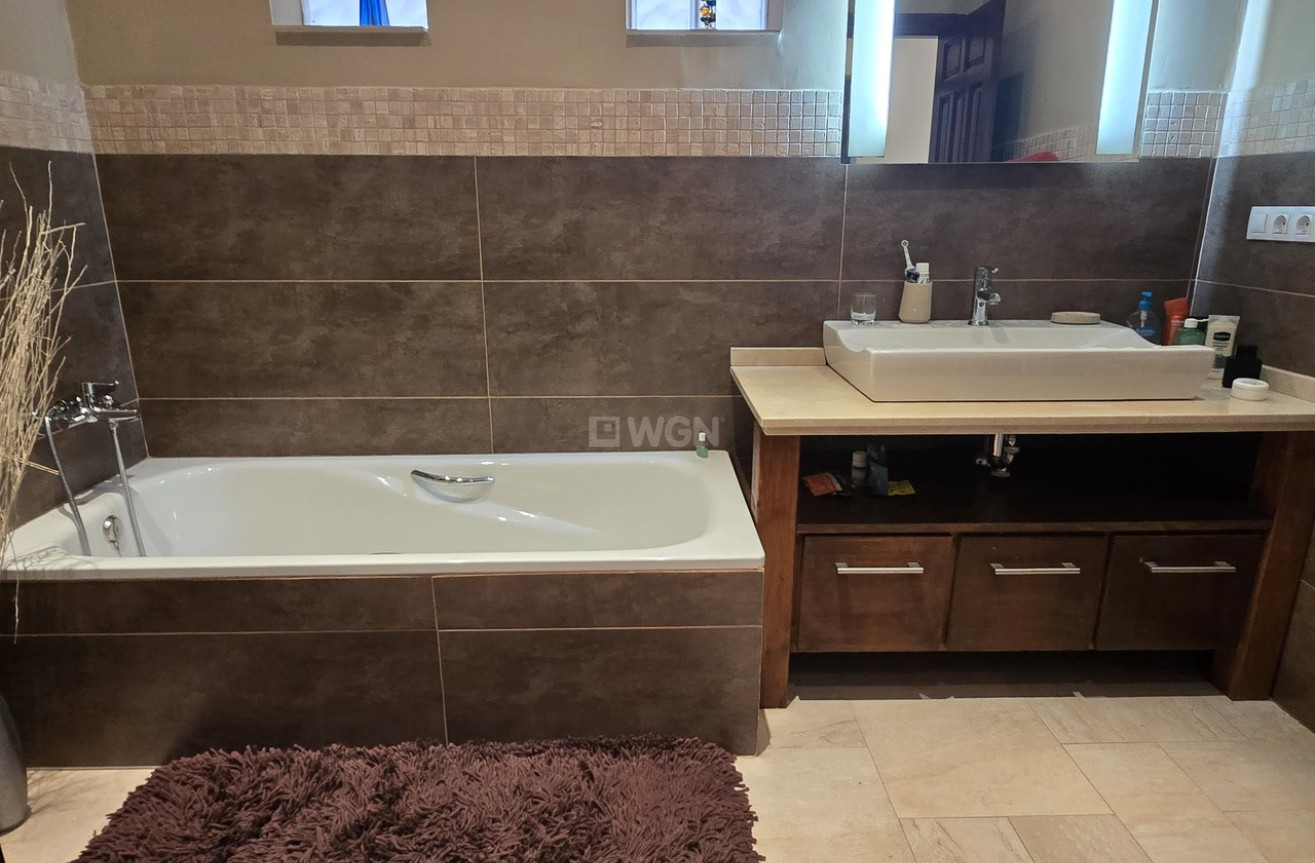 Odsprzedaż - Villa - Alcaucín - Inland