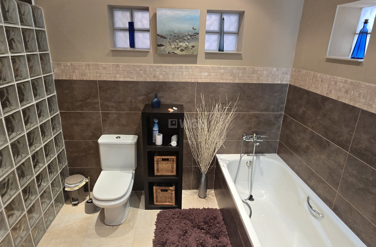 Odsprzedaż - Villa - Alcaucín - Inland