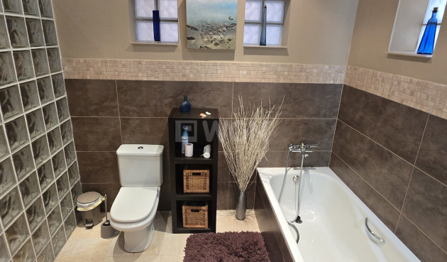 Odsprzedaż - Villa - Alcaucín - Inland