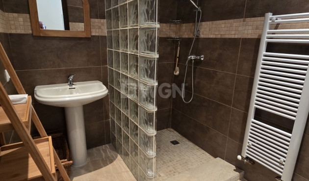 Odsprzedaż - Villa - Alcaucín - Inland