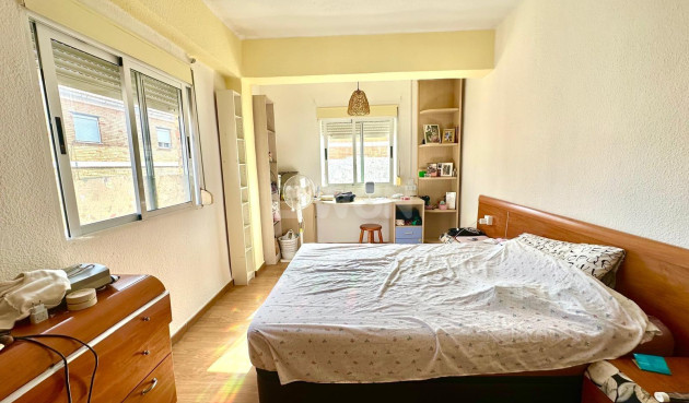 Wiederverkauf - Wohnung - Torrevieja - Estacion De Autobuses