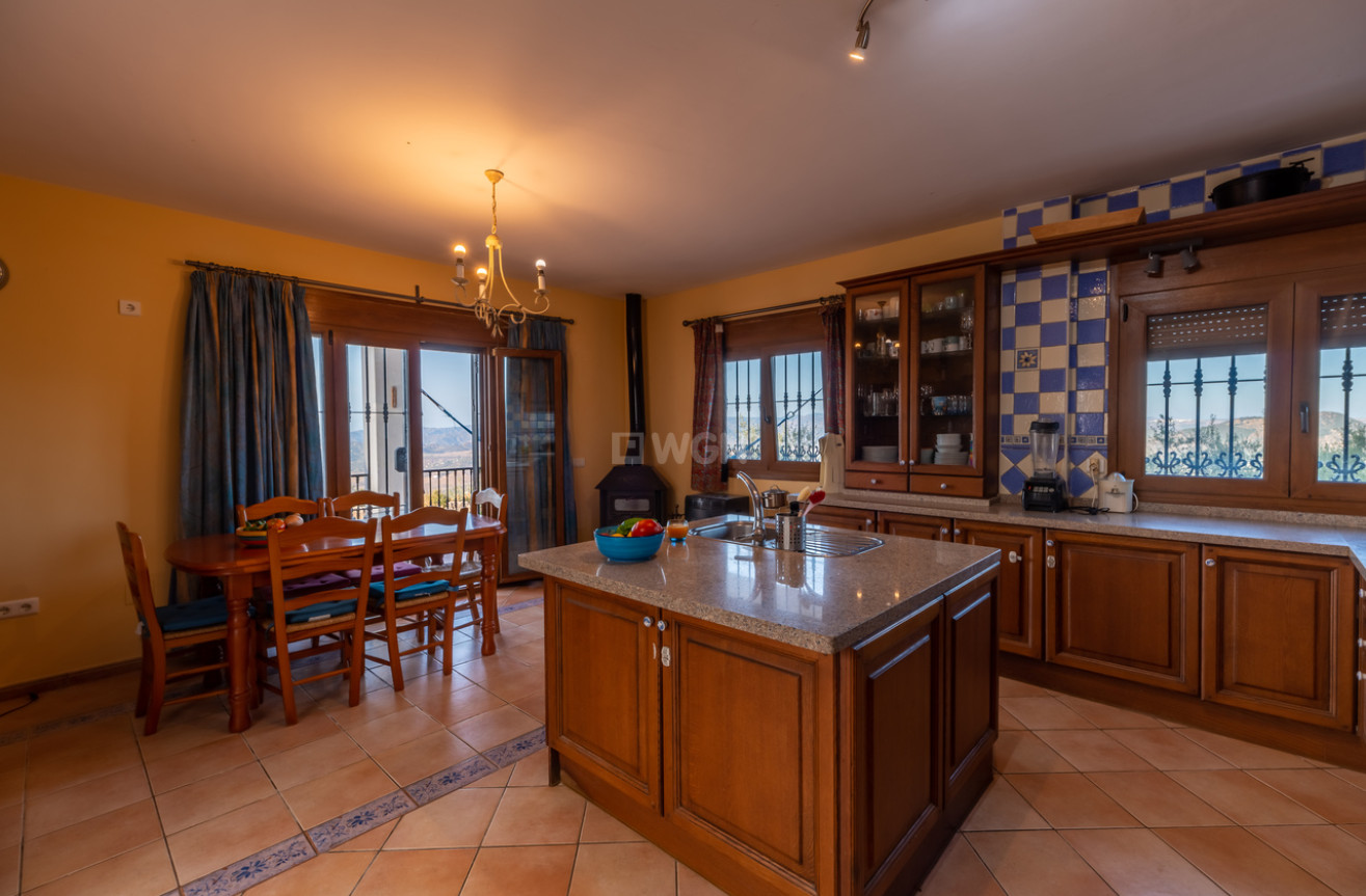 Wiederverkauf - Villa - Periana - Inland