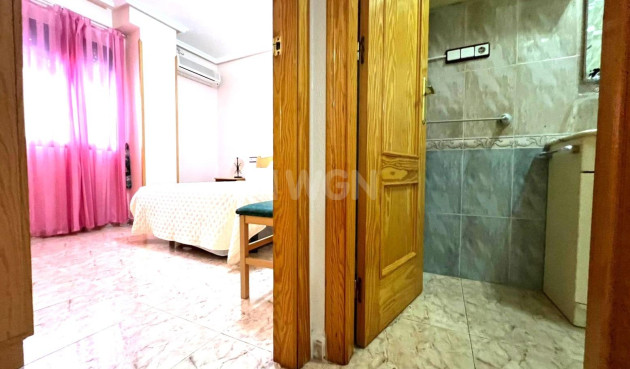 Resale - Apartment / flat - Guardamar del Segura - Pueblo