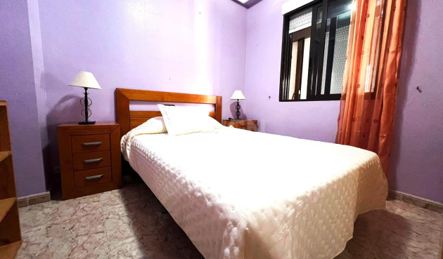 Resale - Apartment / flat - Guardamar del Segura - Pueblo