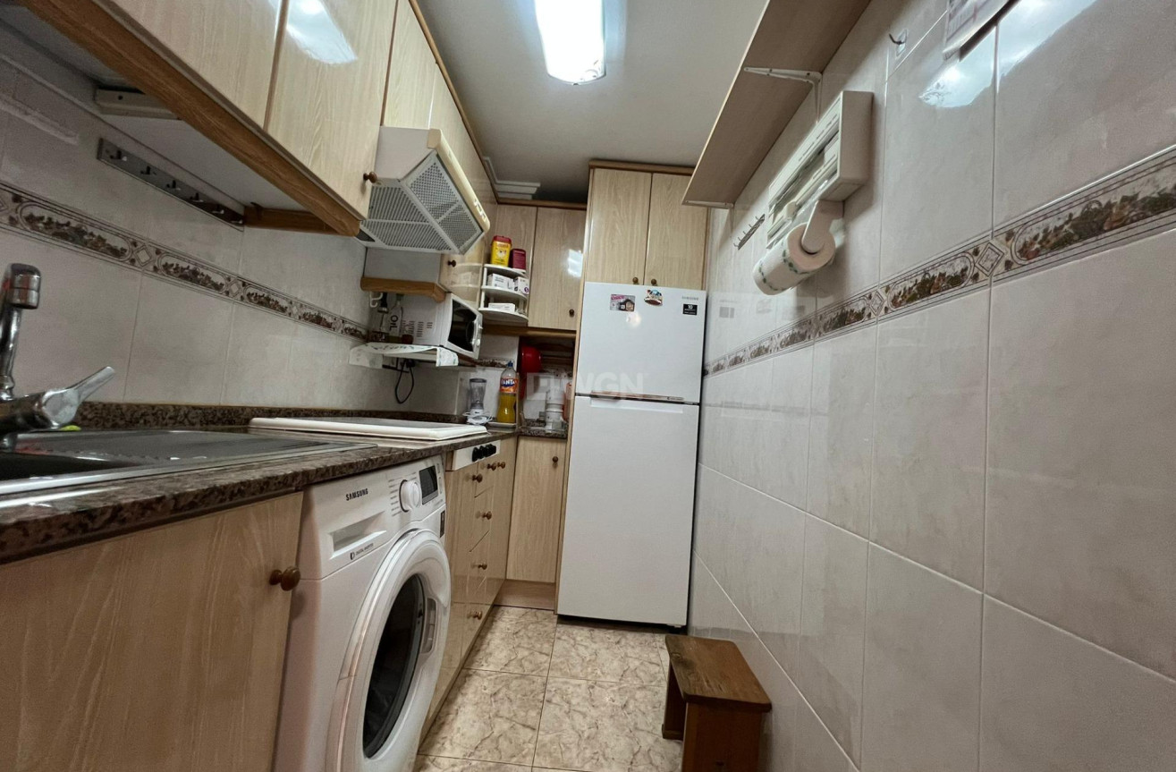 Resale - Apartment / flat - Guardamar del Segura - Pueblo