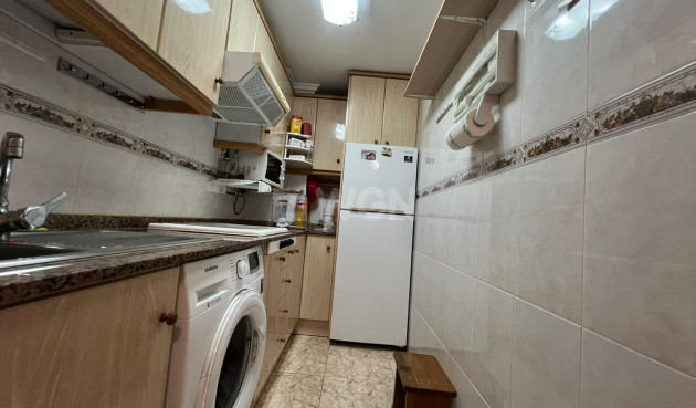 Resale - Apartment / flat - Guardamar del Segura - Pueblo