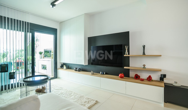 Resale - Apartment / flat - Pilar de la Horadada - Costa Blanca