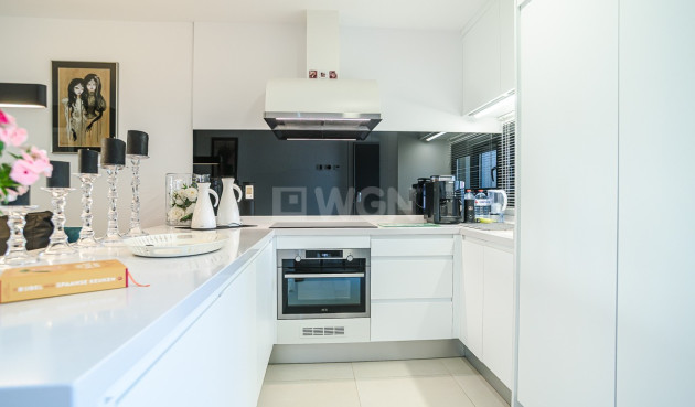 Resale - Apartment / flat - Pilar de la Horadada - Costa Blanca