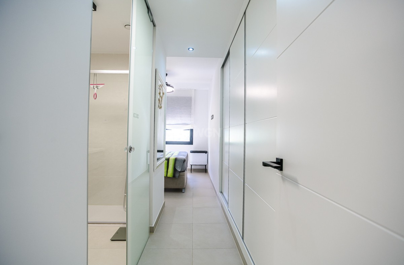 Resale - Apartment / flat - Pilar de la Horadada - Costa Blanca