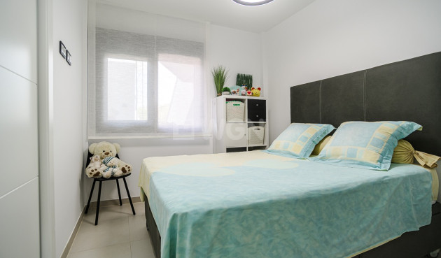 Resale - Apartment / flat - Pilar de la Horadada - Costa Blanca