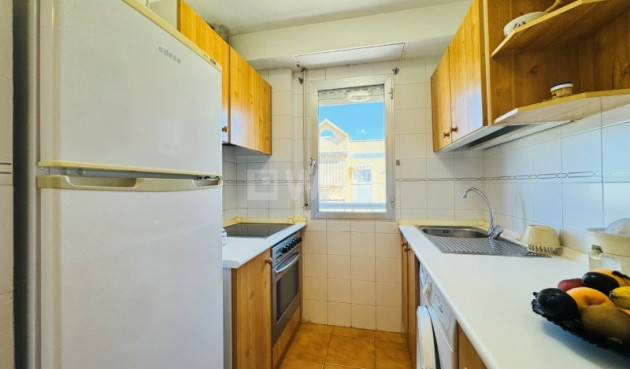 Resale - Apartment / flat - La Mata - Costa Blanca