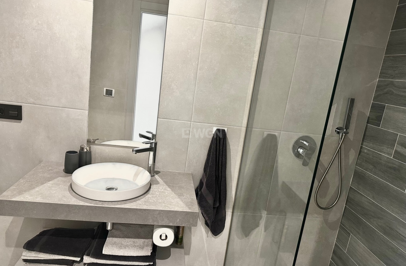 Resale - Penthouse - El Raso