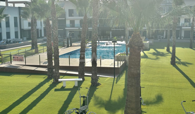 Resale - Penthouse - El Raso