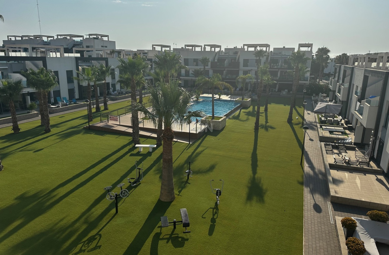 Resale - Penthouse - El Raso