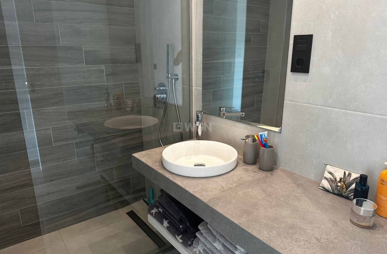 Resale - Penthouse - El Raso