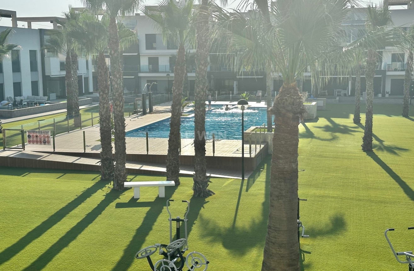 Resale - Penthouse - El Raso