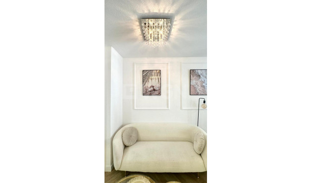 Resale - Apartment / flat - Torrevieja - Centro