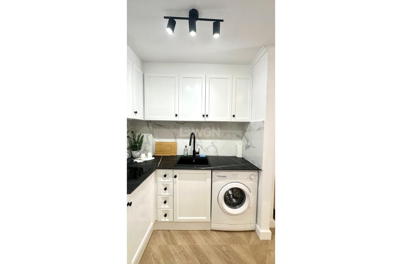 Resale - Apartment / flat - Torrevieja - Centro