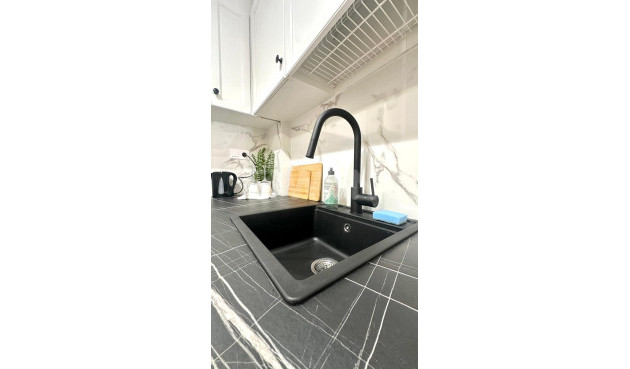 Resale - Apartment / flat - Torrevieja - Centro