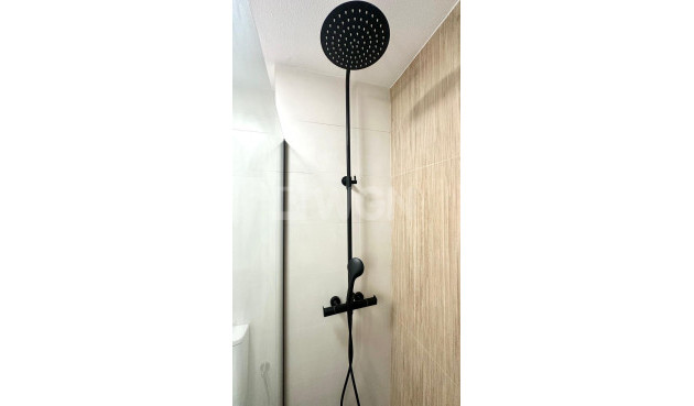 Resale - Apartment / flat - Torrevieja - Centro