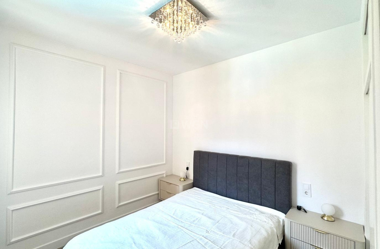 Resale - Apartment / flat - Torrevieja - Centro