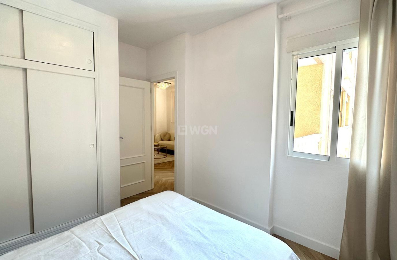 Resale - Apartment / flat - Torrevieja - Centro