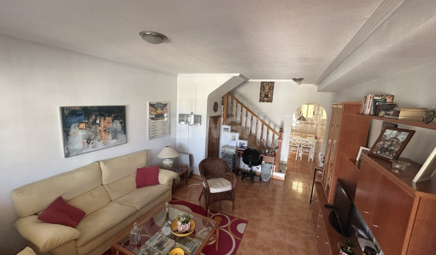 Odsprzedaż - Kamienica - Torrevieja - Costa Blanca