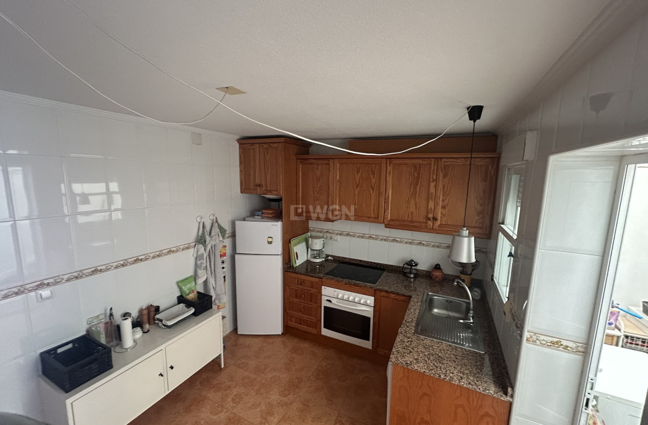 Odsprzedaż - Kamienica - Torrevieja - Costa Blanca