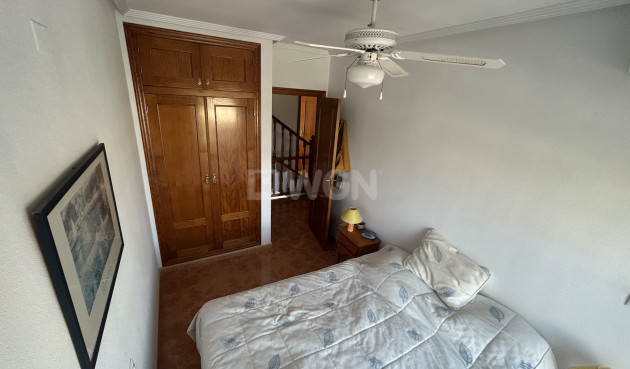 Odsprzedaż - Kamienica - Torrevieja - Costa Blanca