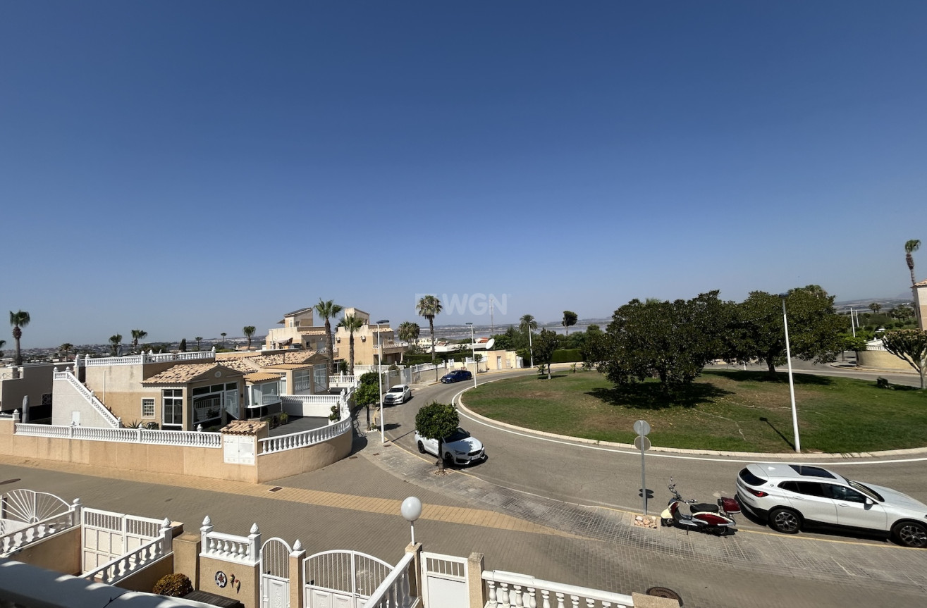 Odsprzedaż - Kamienica - Torrevieja - Costa Blanca