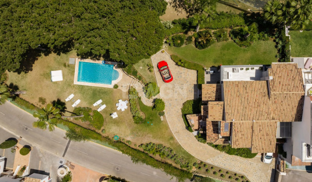 Odsprzedaż - Villa - Marbella - Costa del Sol