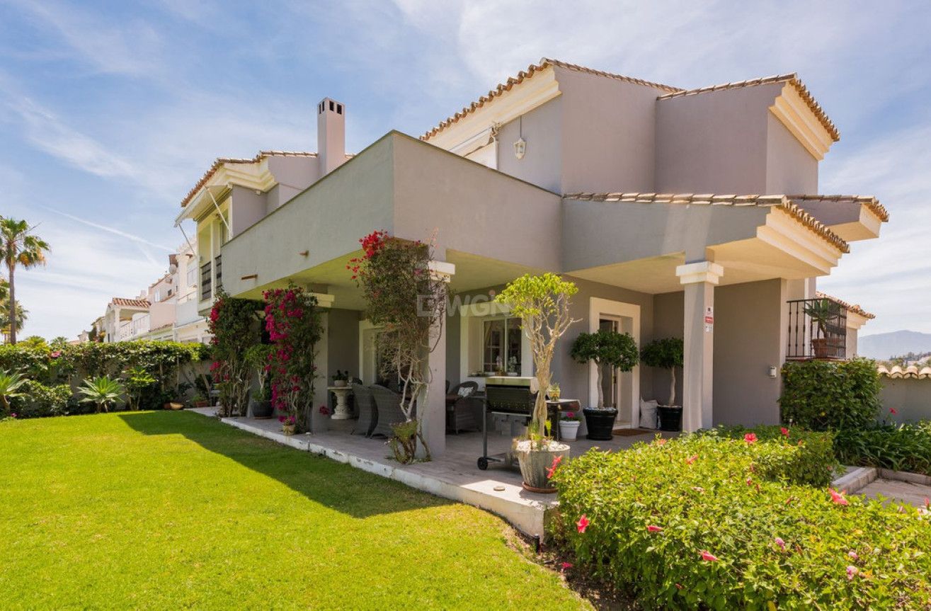 Odsprzedaż - Villa - Marbella - Costa del Sol