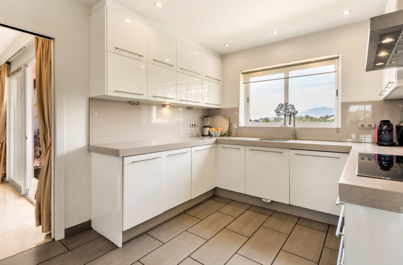 Odsprzedaż - Villa - Marbella - Costa del Sol