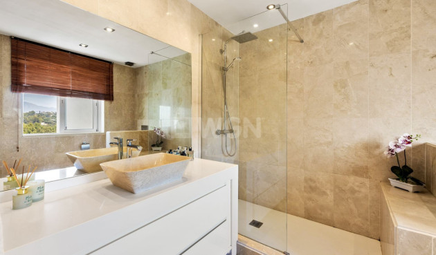 Odsprzedaż - Villa - Marbella - Costa del Sol