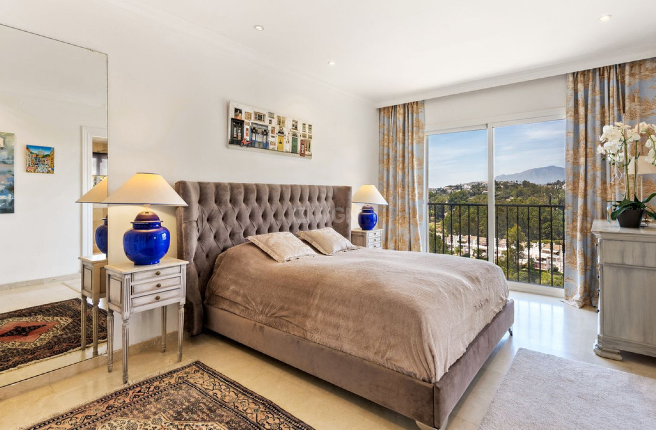 Odsprzedaż - Villa - Marbella - Costa del Sol