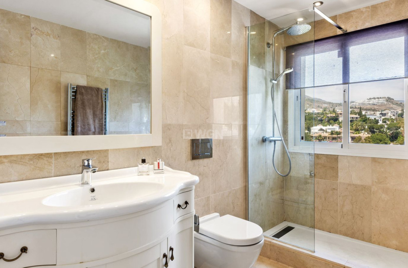 Odsprzedaż - Villa - Marbella - Costa del Sol