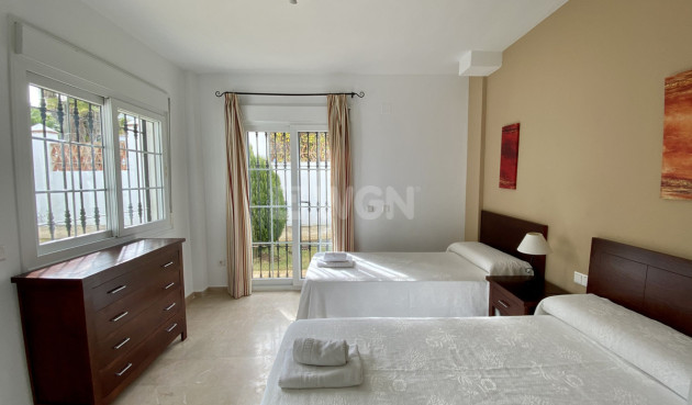 Odsprzedaż - Villa - Lauro Golf - Inland