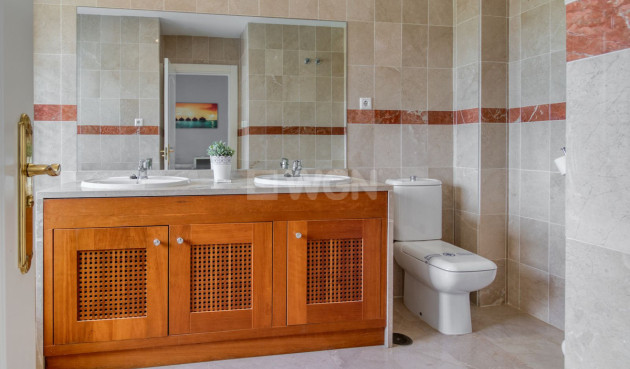 Odsprzedaż - Villa - Lauro Golf - Inland