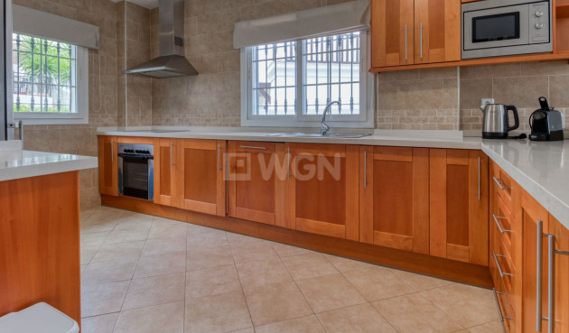 Reventa - Adosado - Alhaurín de la Torre - Inland