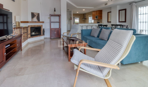 Reventa - Adosado - Alhaurín de la Torre - Inland